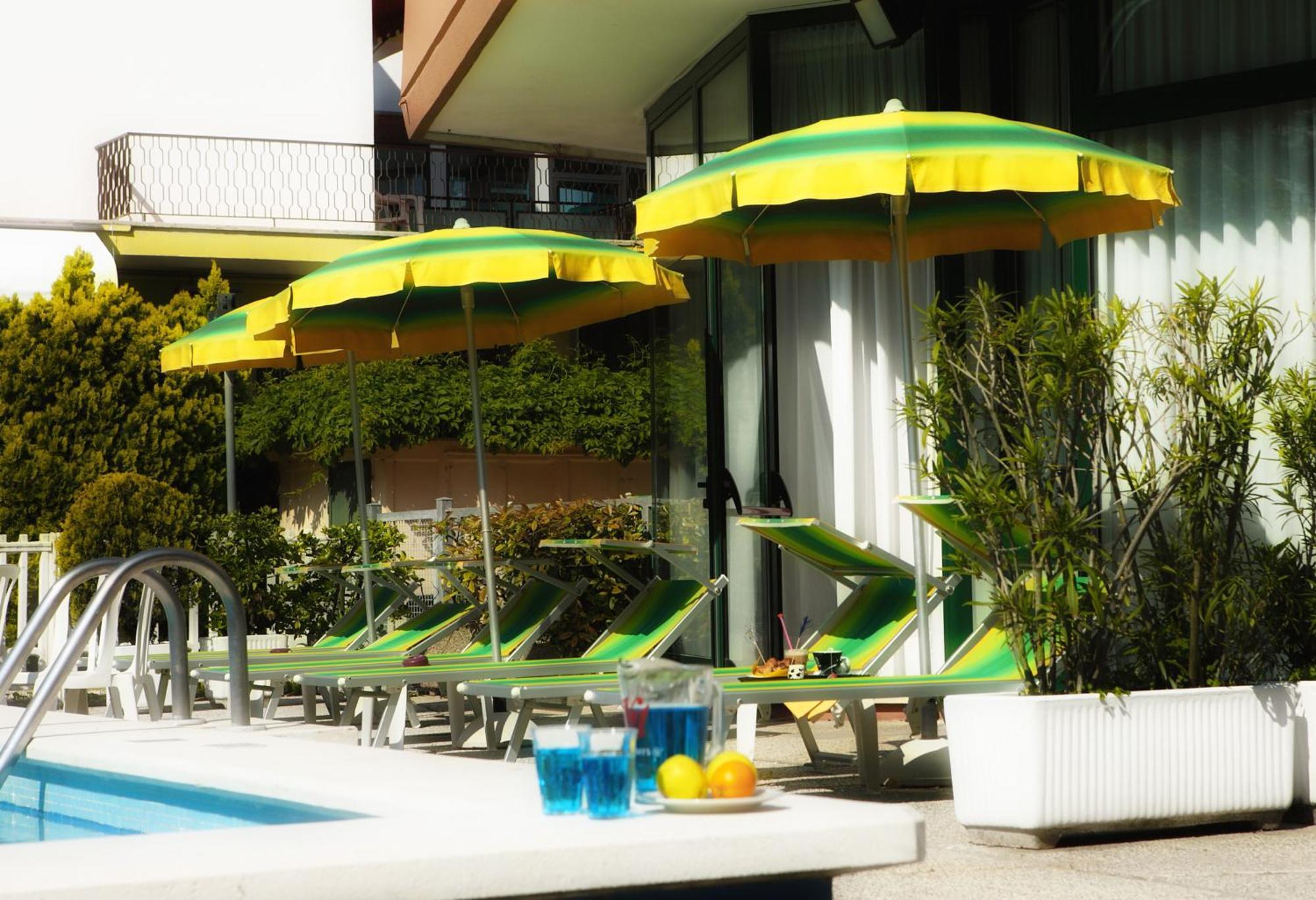 Hotel American 3*