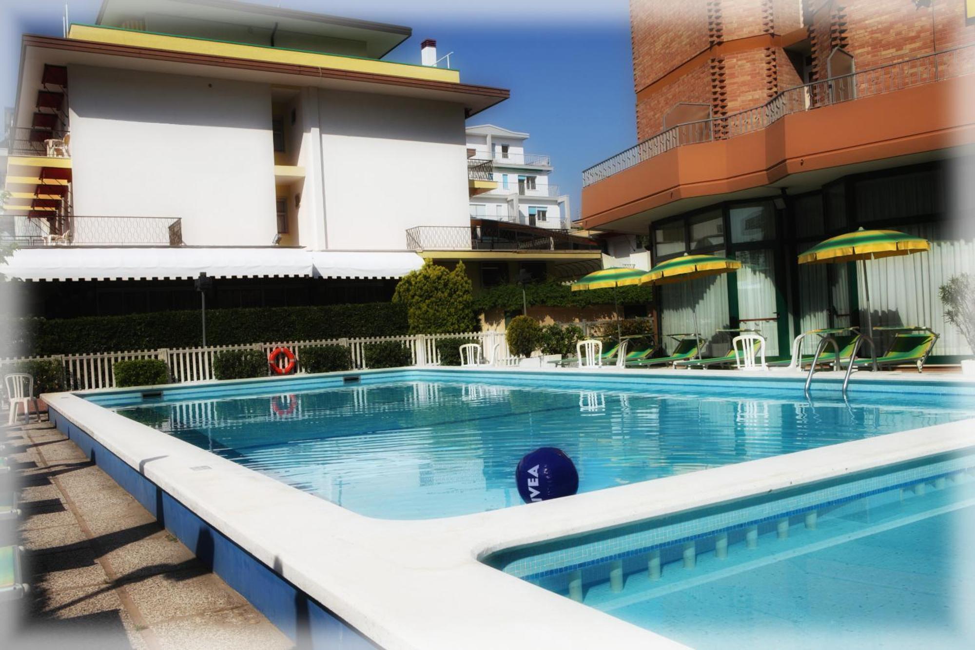 Hotel American