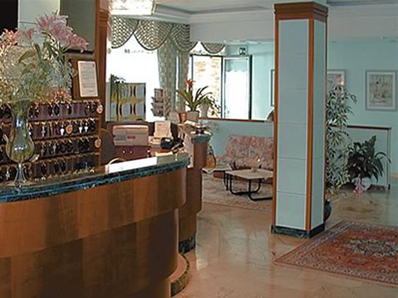 American Hotel